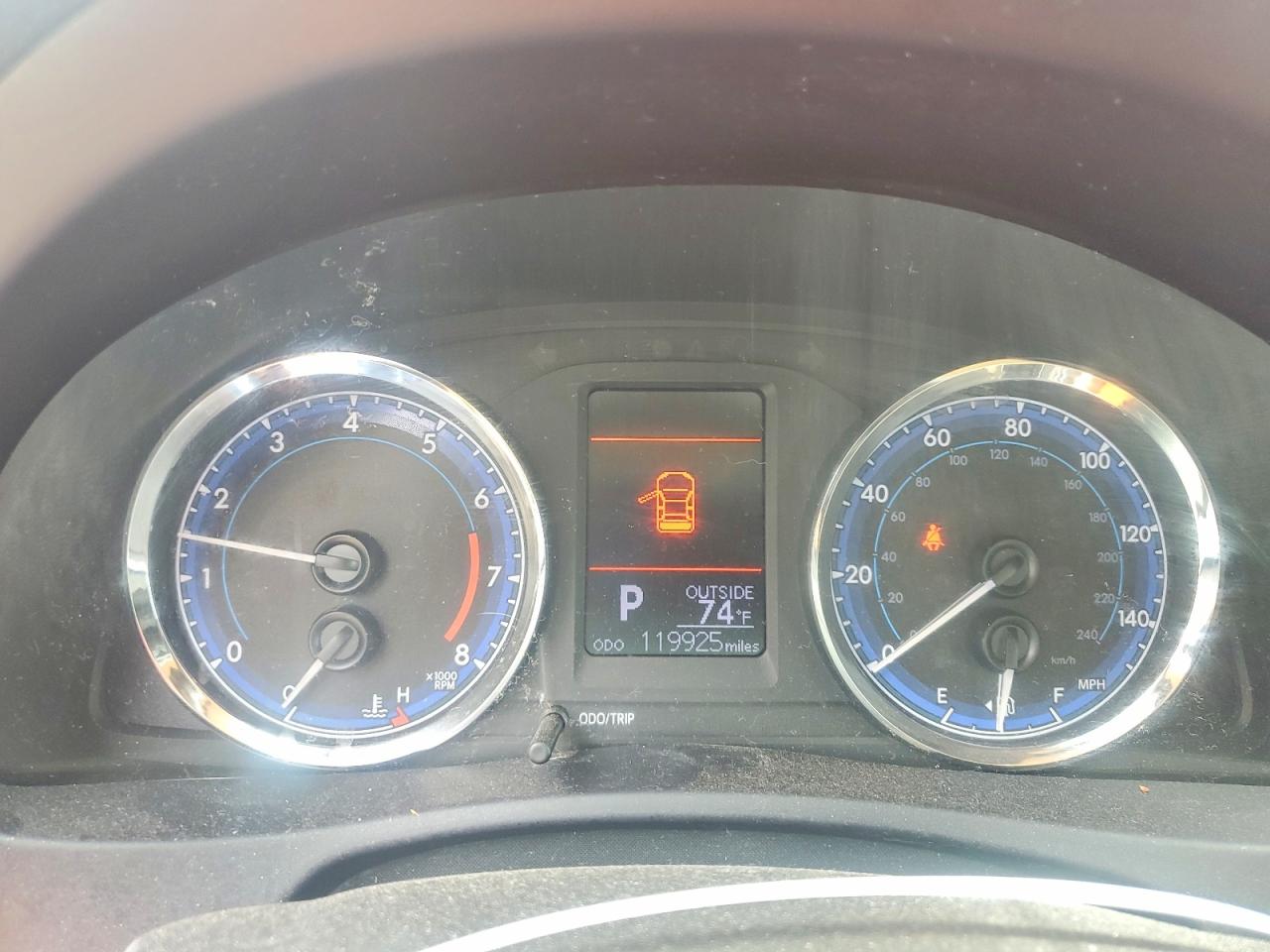 2019 TOYOTA COROLLA LE photo 17