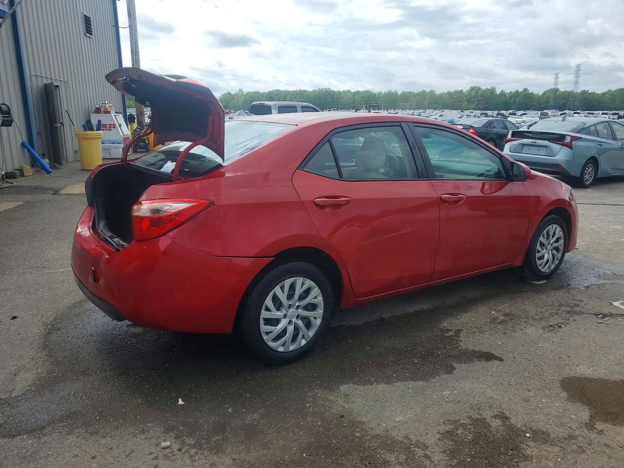 2019 TOYOTA COROLLA LE photo 5