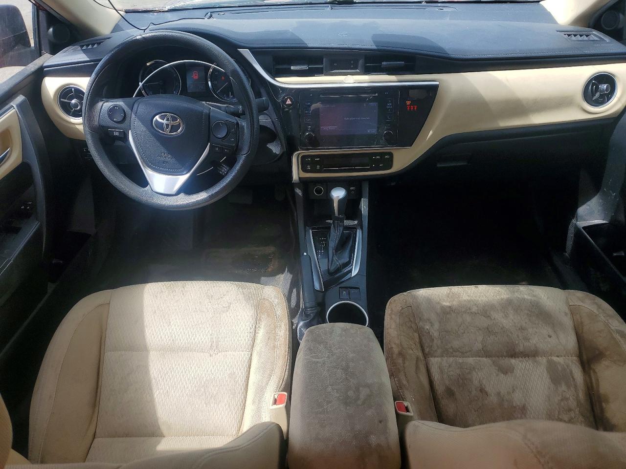 2019 TOYOTA COROLLA LE photo 15