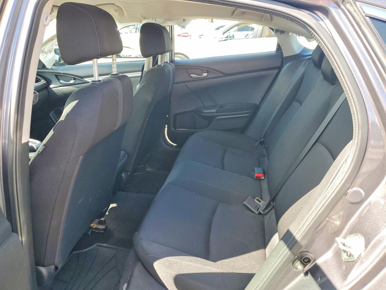 2017 HONDA CIVIC LX photo 19