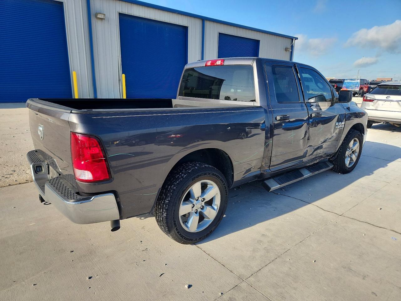 2019 RAM 1500 CLASSIC TRADESMAN photo 5
