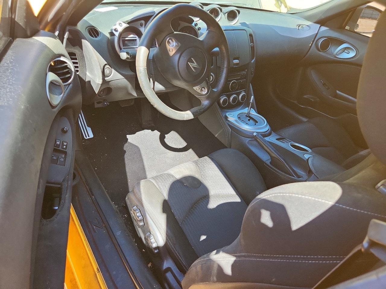 2009 NISSAN 370Z BASE photo 15