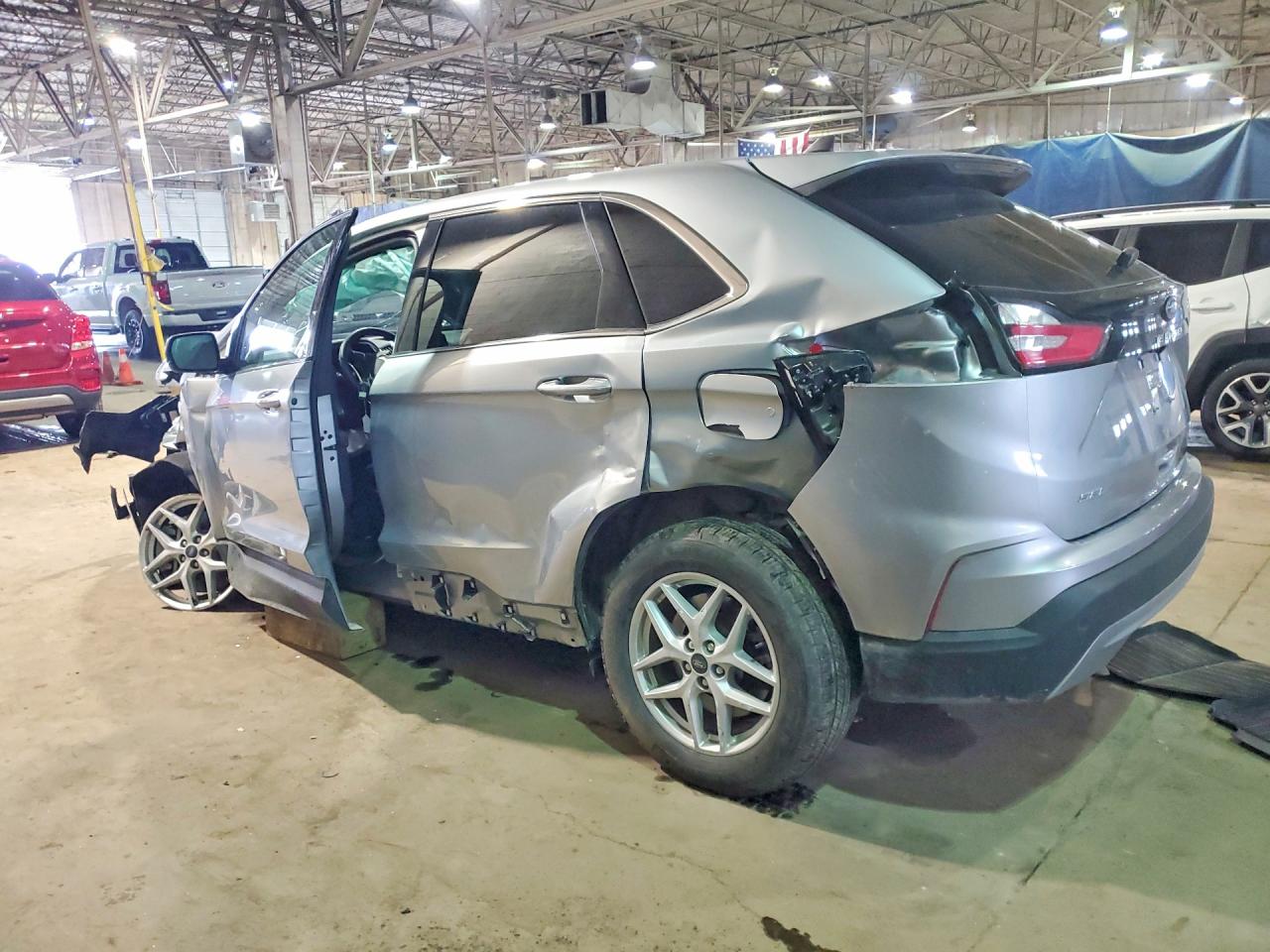 2024 FORD EDGE SEL photo 4