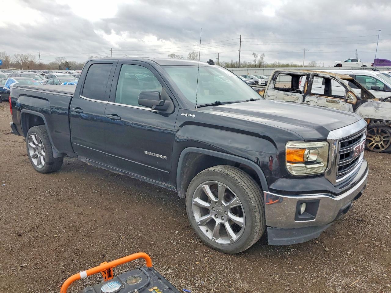 2014 GMC SIERRA K1500 SLE photo 7