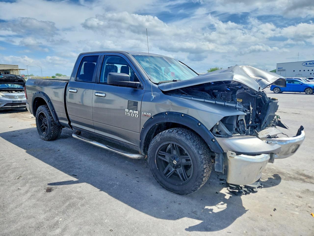 2013 RAM 1500 SLT photo 7