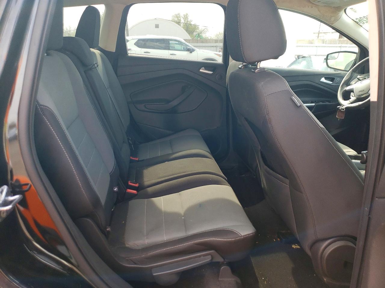 2016 FORD ESCAPE SE photo 31