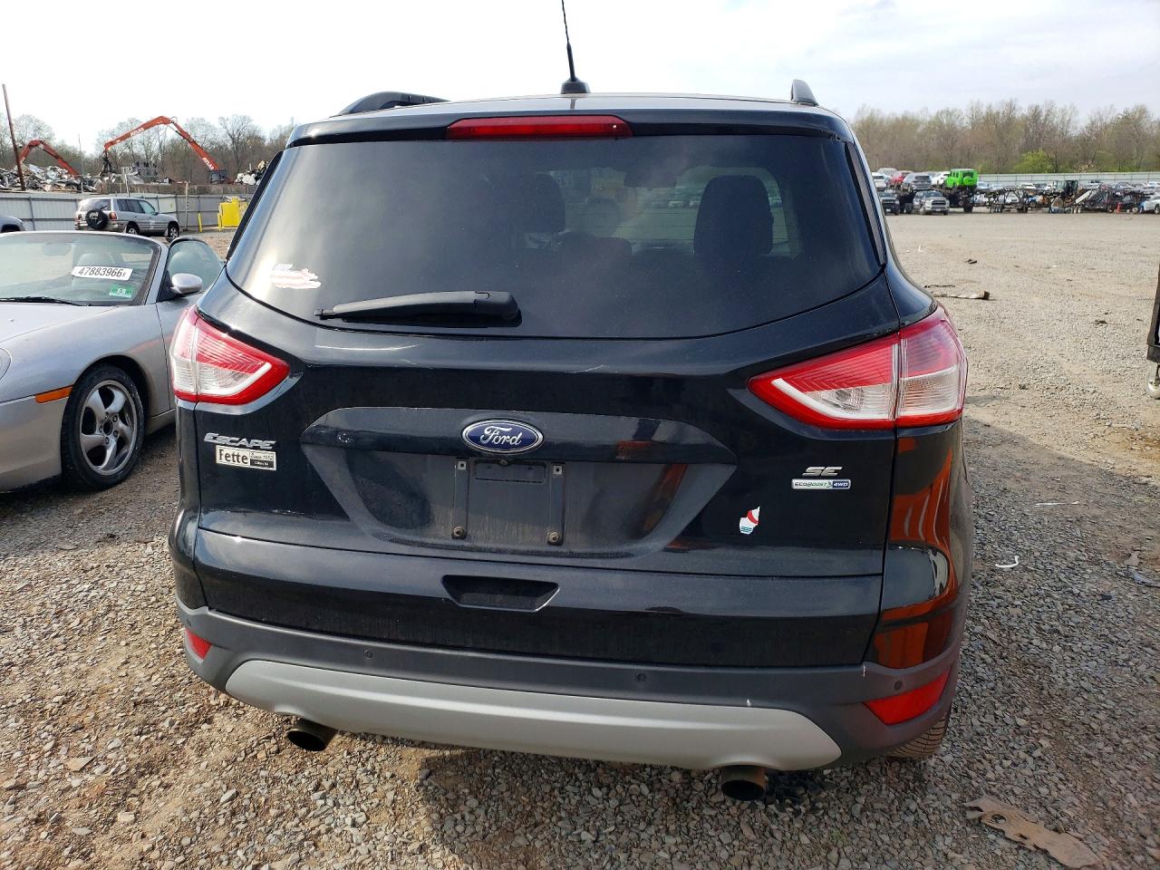 2016 FORD ESCAPE SE photo 16