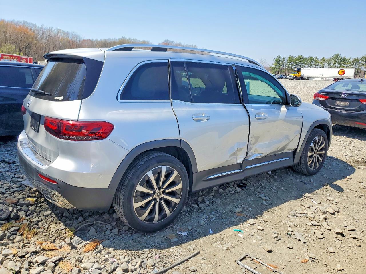 2021 MERCEDES-BENZ GLB 250 photo 5