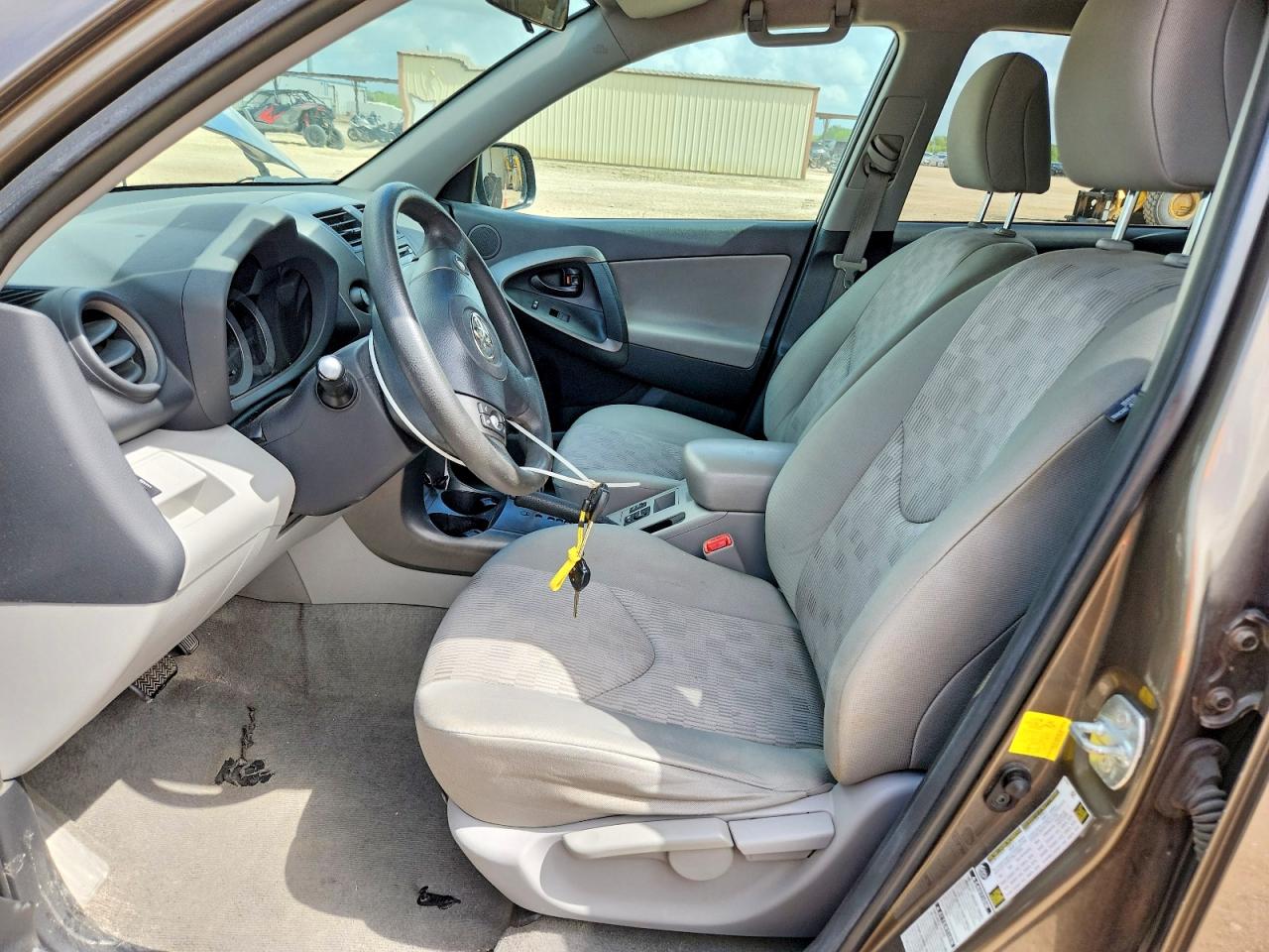 2012 TOYOTA RAV4 BASE photo 13