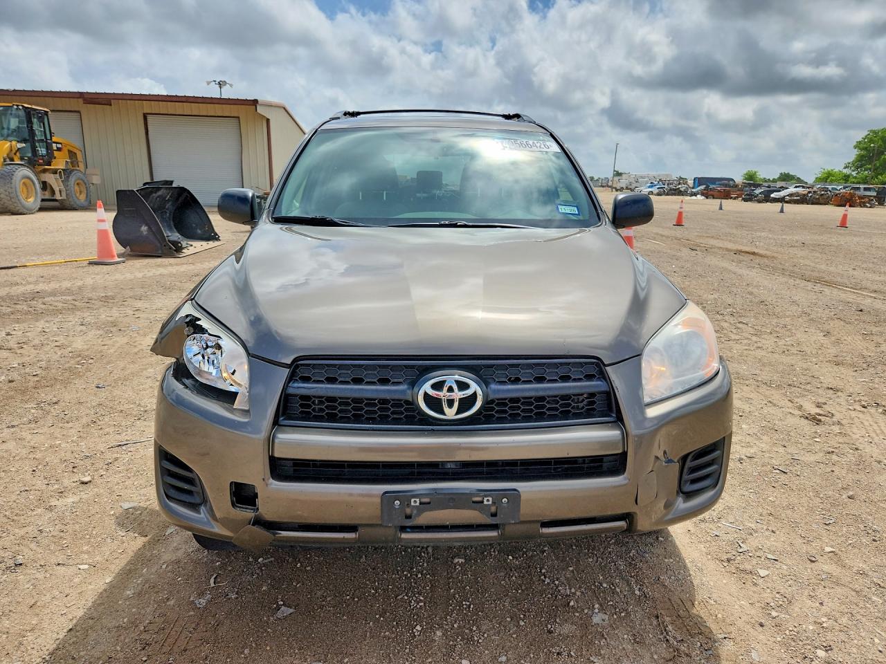 2012 TOYOTA RAV4 BASE photo 9
