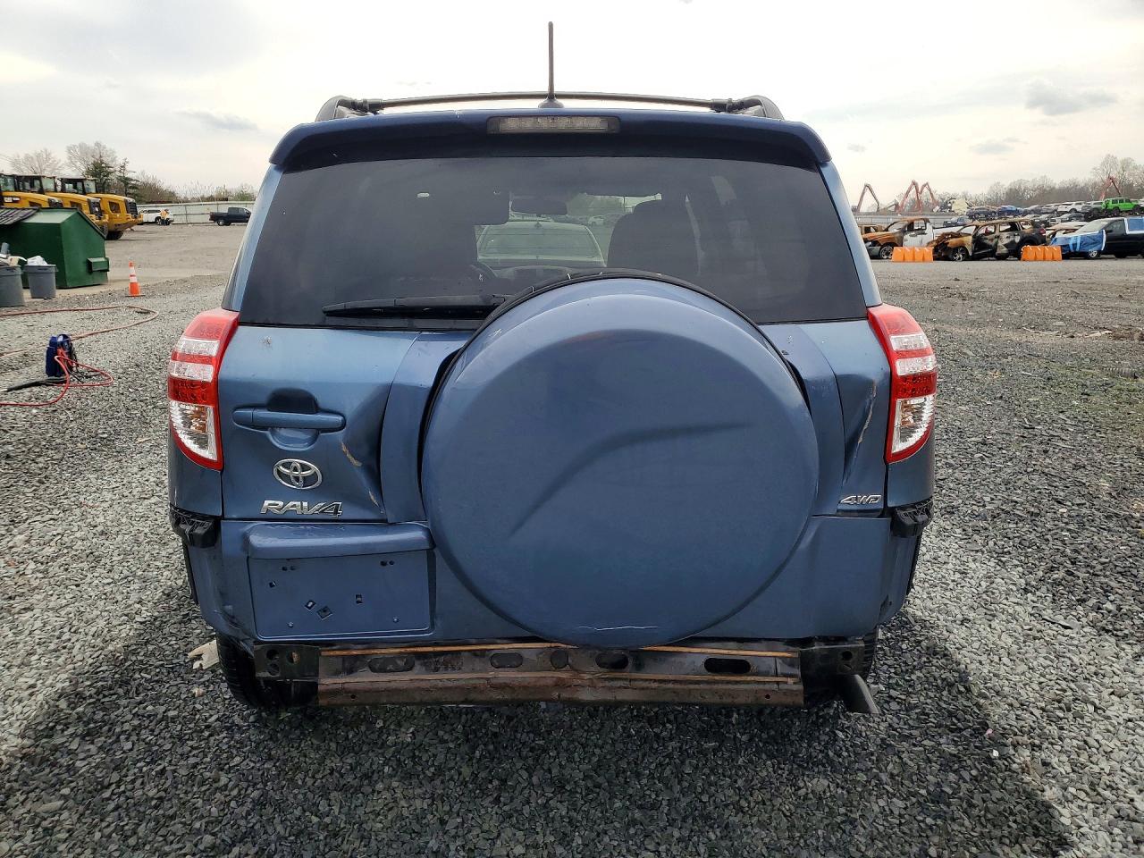 2012 TOYOTA RAV4 BASE photo 16