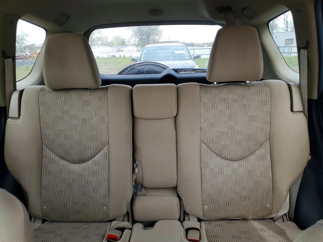 2012 TOYOTA RAV4 BASE photo 28