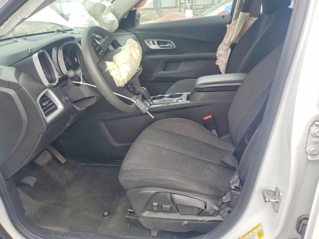 2017 CHEVROLET EQUINOX LS photo 19