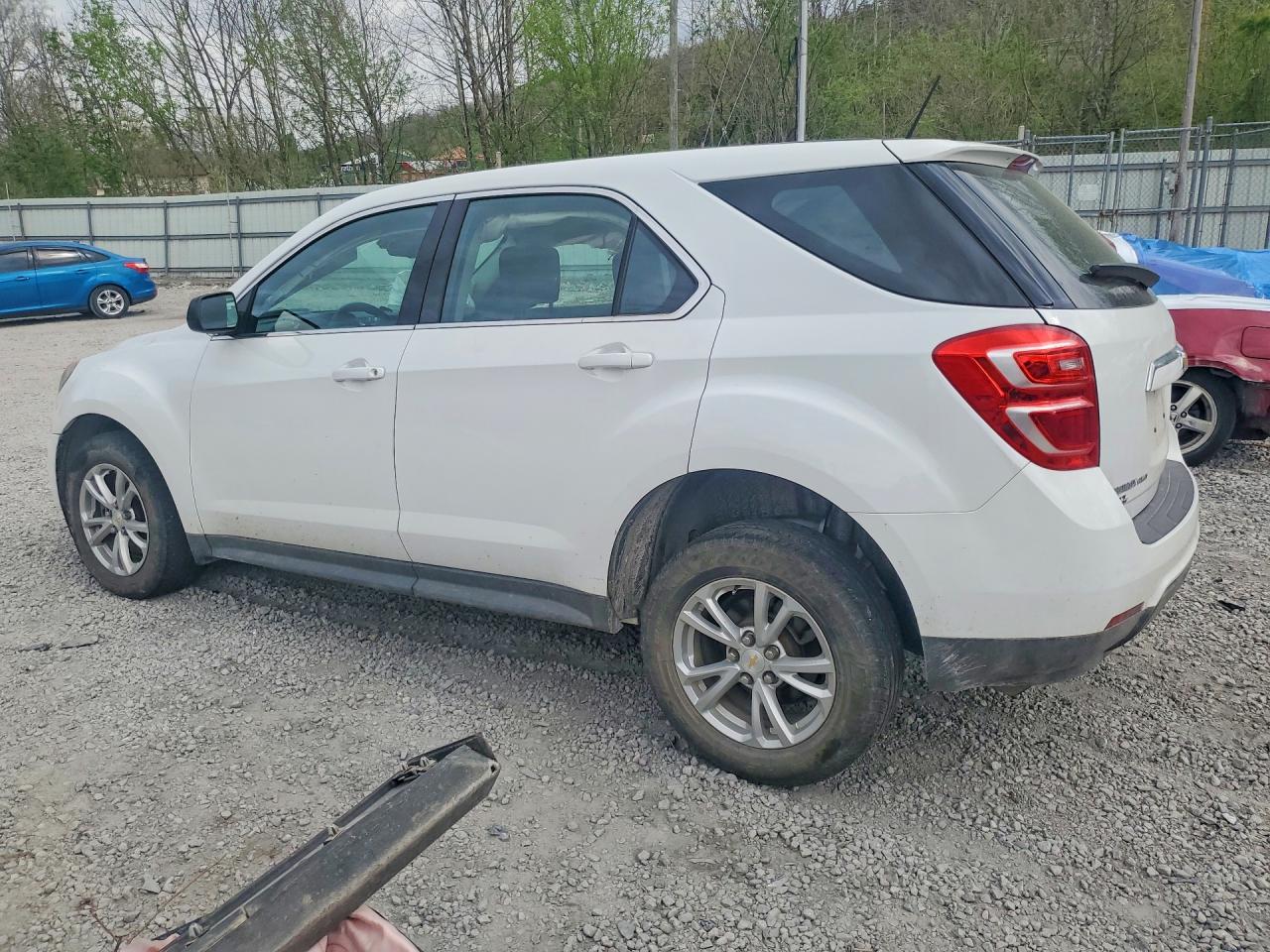 2017 CHEVROLET EQUINOX LS photo 4