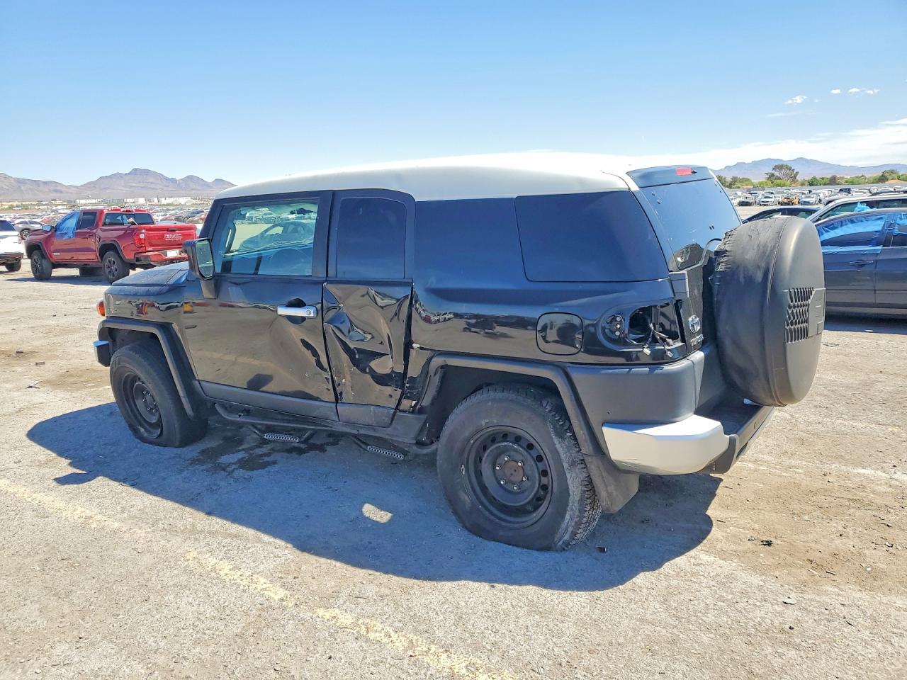 2007 TOYOTA FJ CRUISER BASE photo 3
