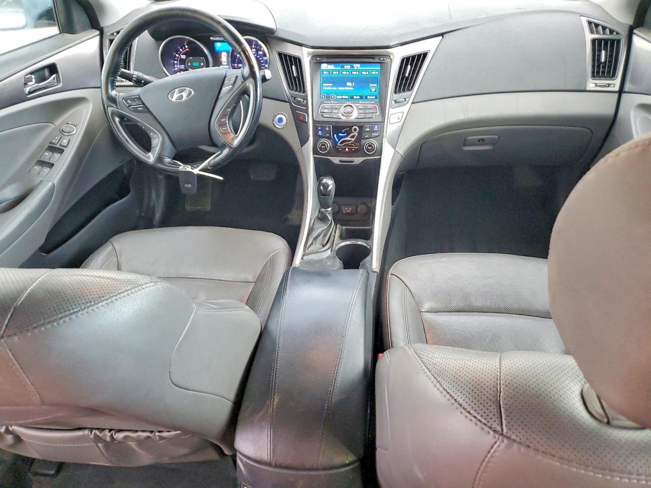 2013 HYUNDAI SONATA photo 22