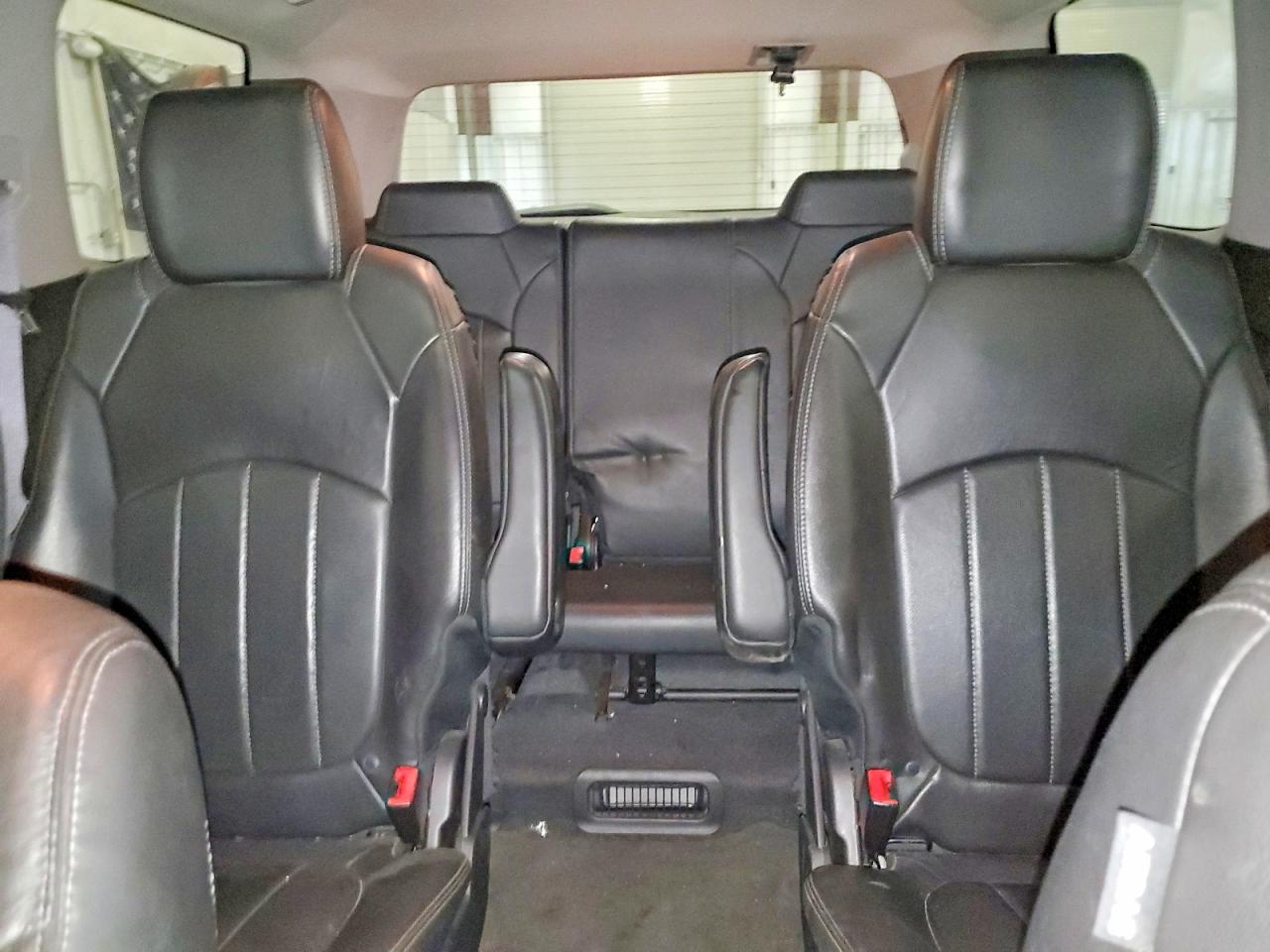 2015 GMC ACADIA DENALI photo 28