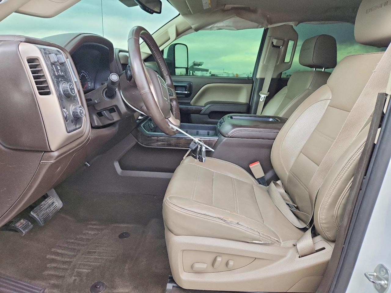 2015 GMC SIERRA K2500 DENALI photo 19