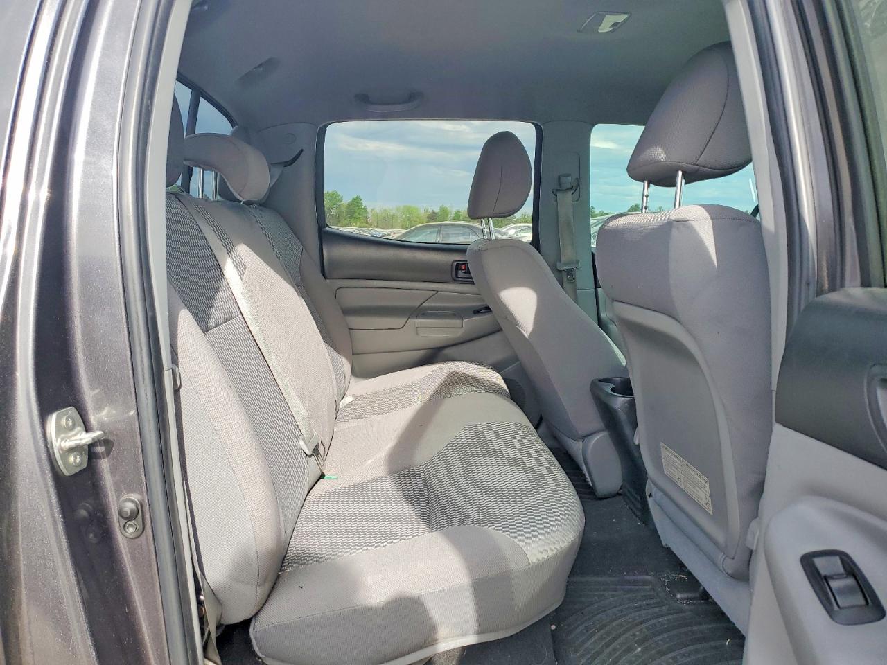 2013 TOYOTA TACOMA V6 photo 28