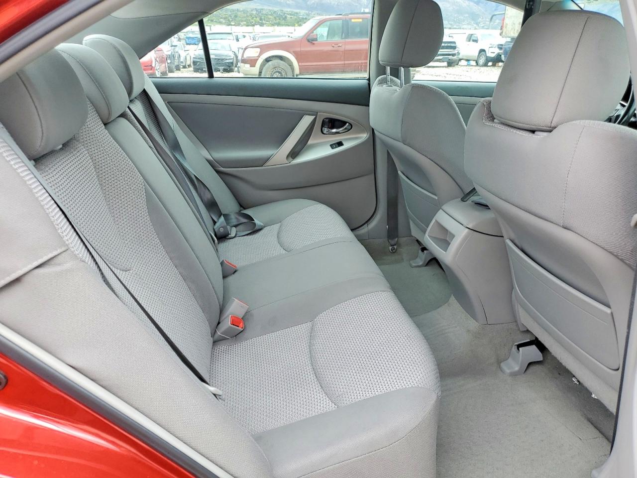 2010 TOYOTA CAMRY CE photo 19