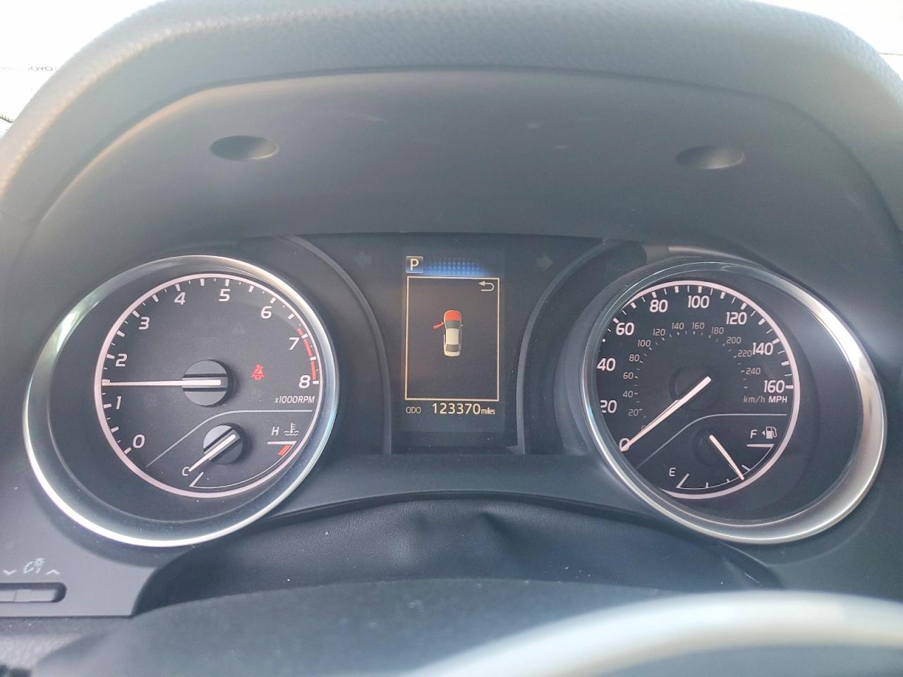 2018 TOYOTA CAMRY SE photo 25