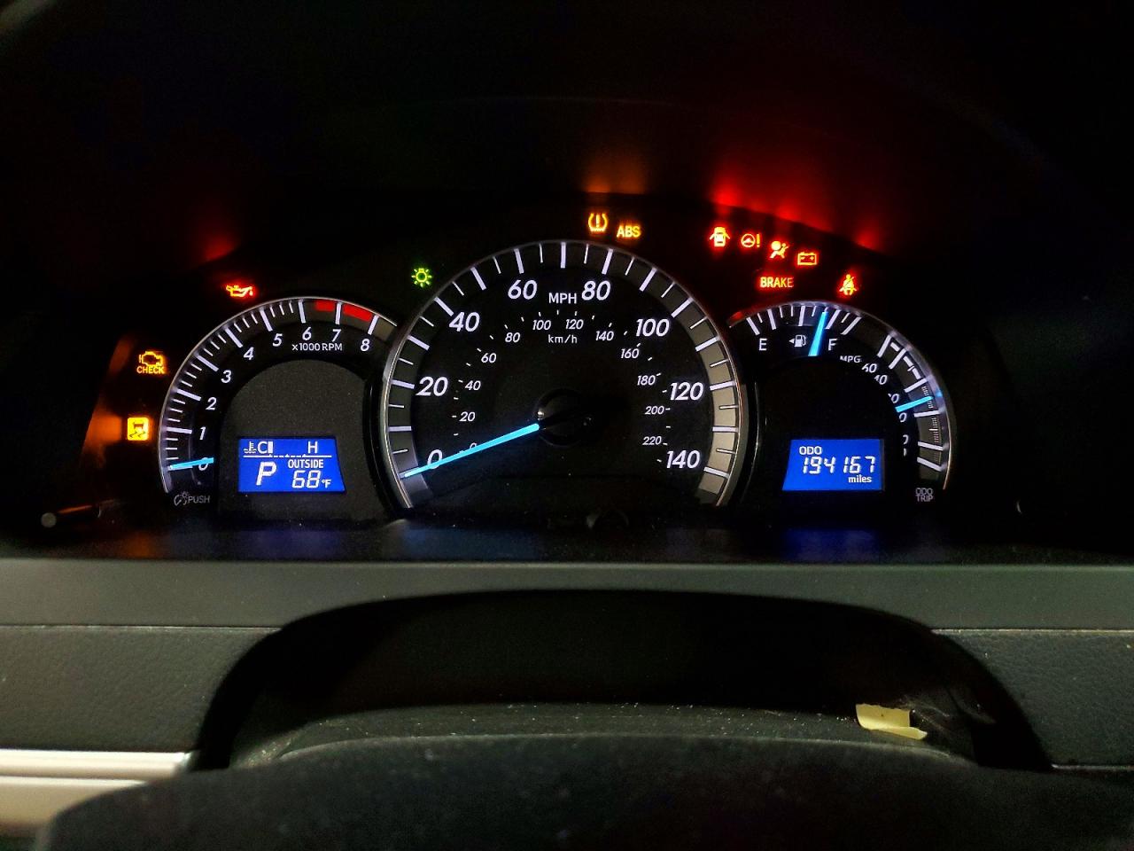 2013 TOYOTA CAMRY SE photo 25