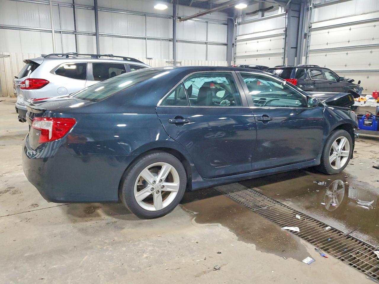 2013 TOYOTA CAMRY SE photo 7