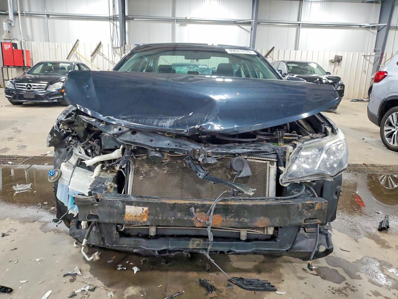 2013 TOYOTA CAMRY SE photo 13