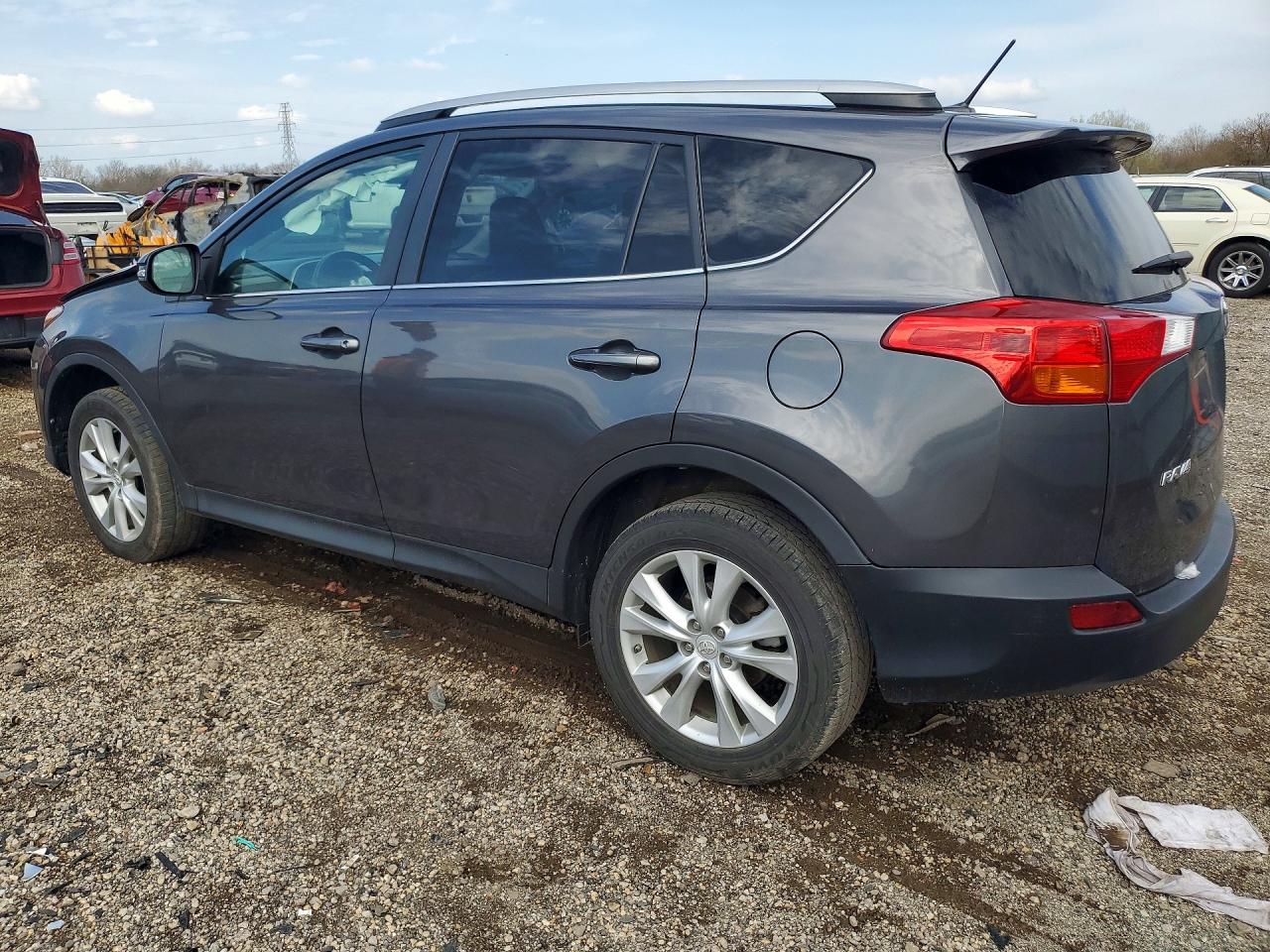 2015 TOYOTA RAV4 LIMITED photo 4