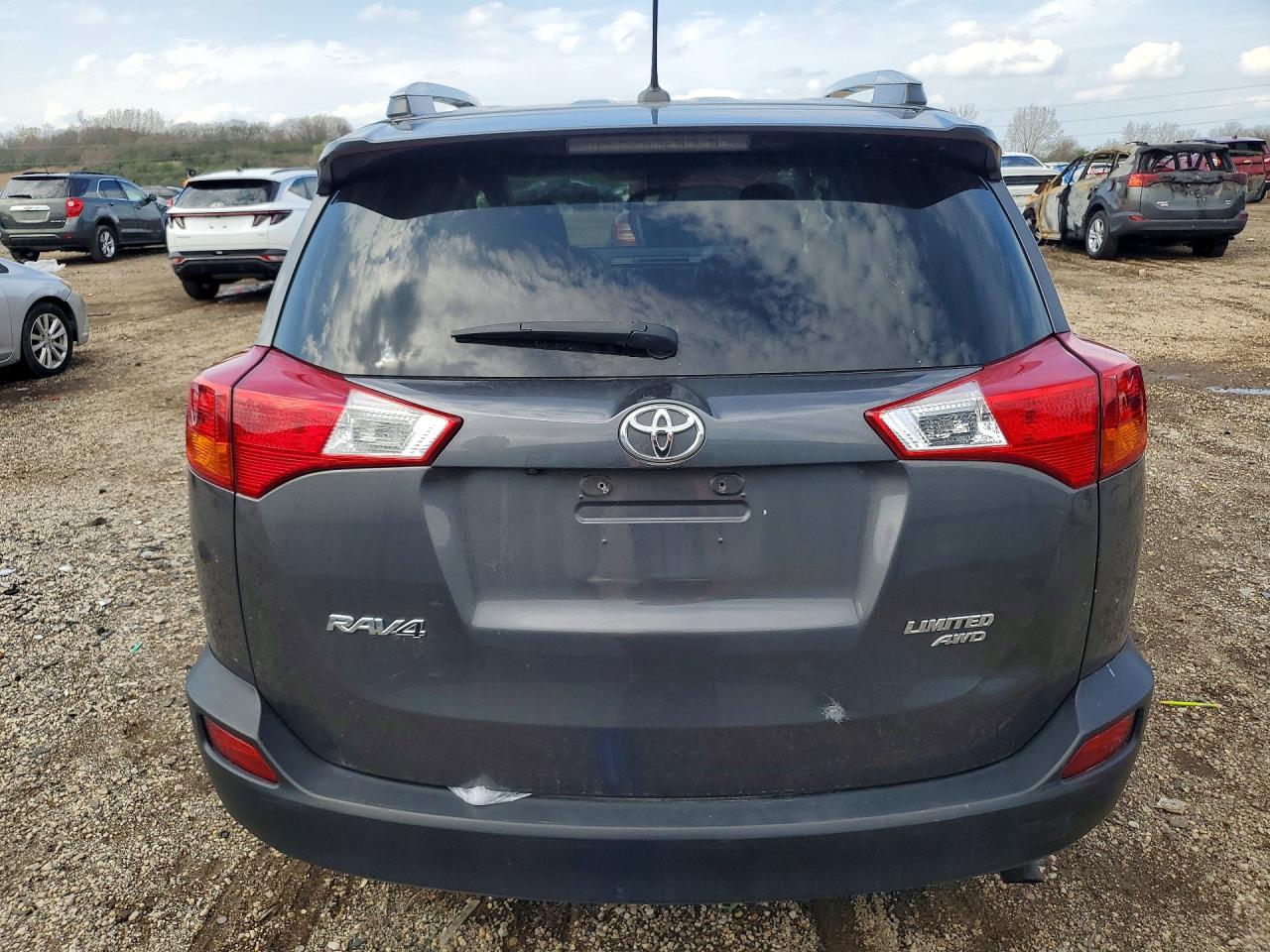 2015 TOYOTA RAV4 LIMITED photo 16