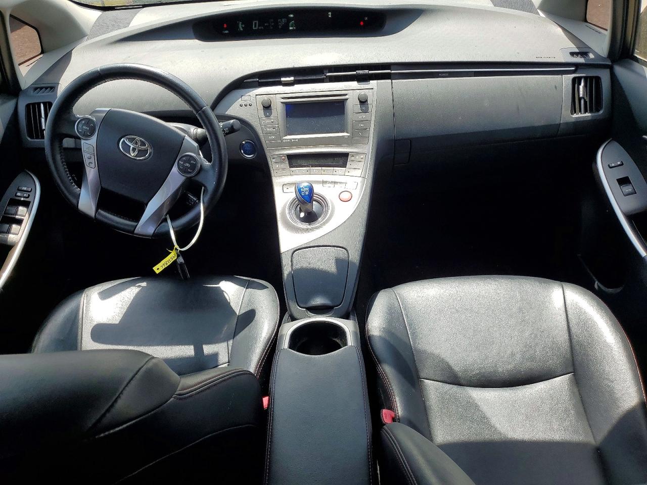 2013 TOYOTA PRIUS photo 22