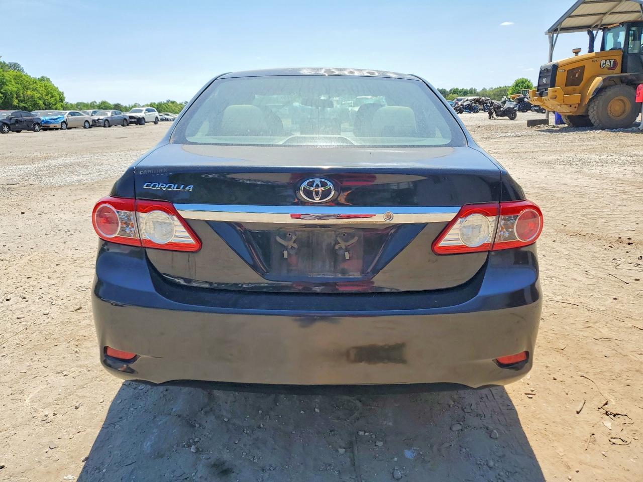 2012 TOYOTA COROLLA L photo 11