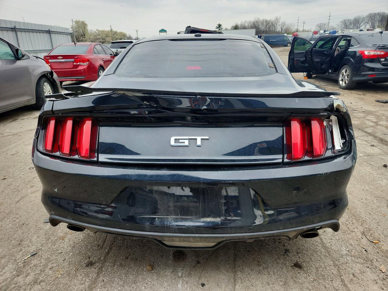 2017 FORD MUSTANG GT photo 11