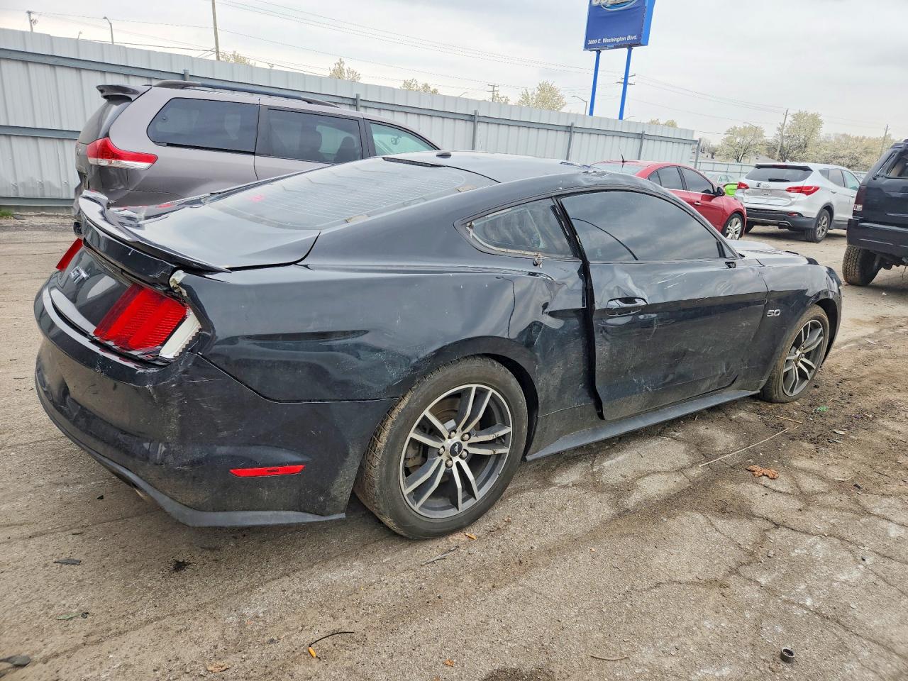 2017 FORD MUSTANG GT photo 5