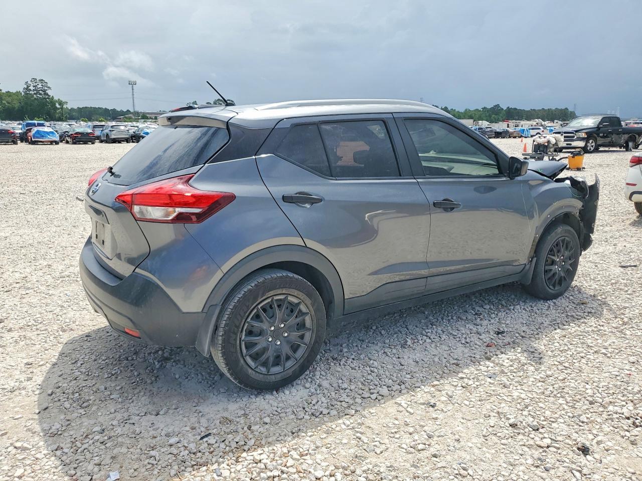 2019 NISSAN KICKS S photo 3