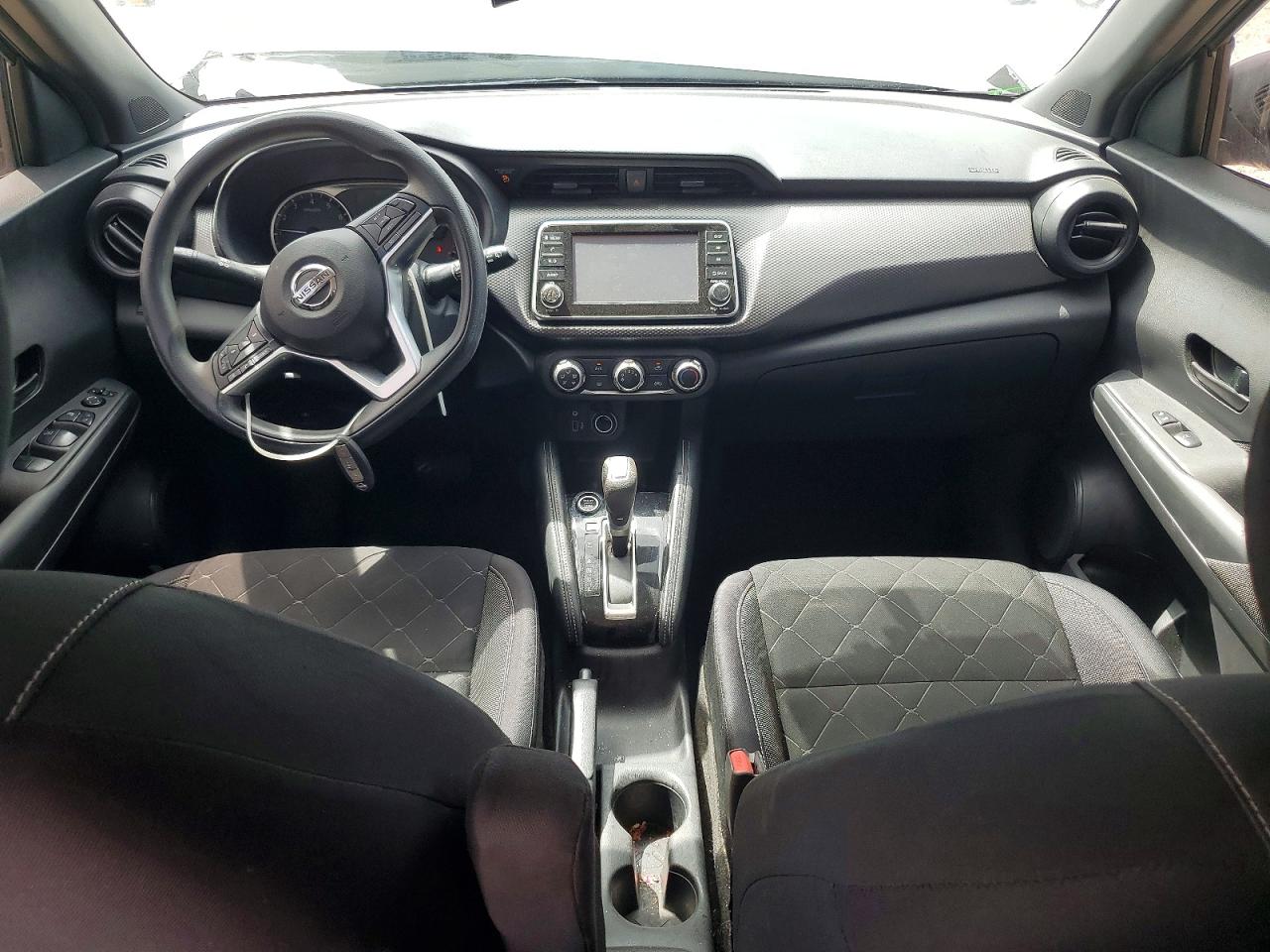 2019 NISSAN KICKS S photo 8