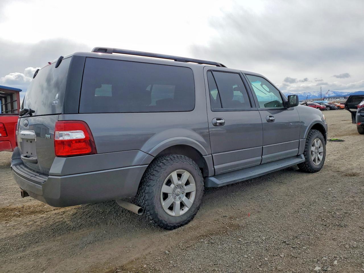 2010 FORD EXPEDITION EL XLT photo 5