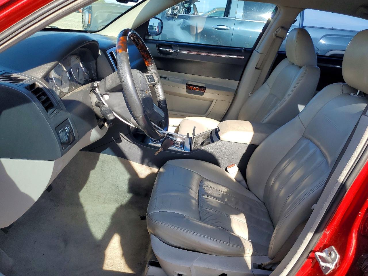 2007 CHRYSLER 300C photo 19