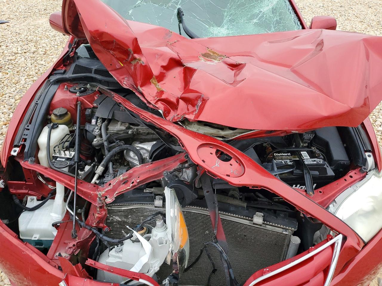 2011 TOYOTA CAMRY photo 31