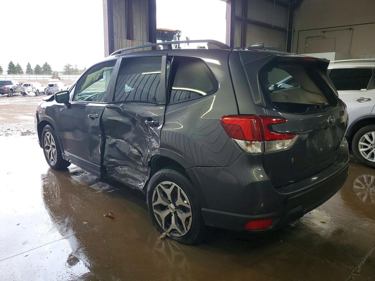 2021 SUBARU FORESTER PREMIUM photo 4
