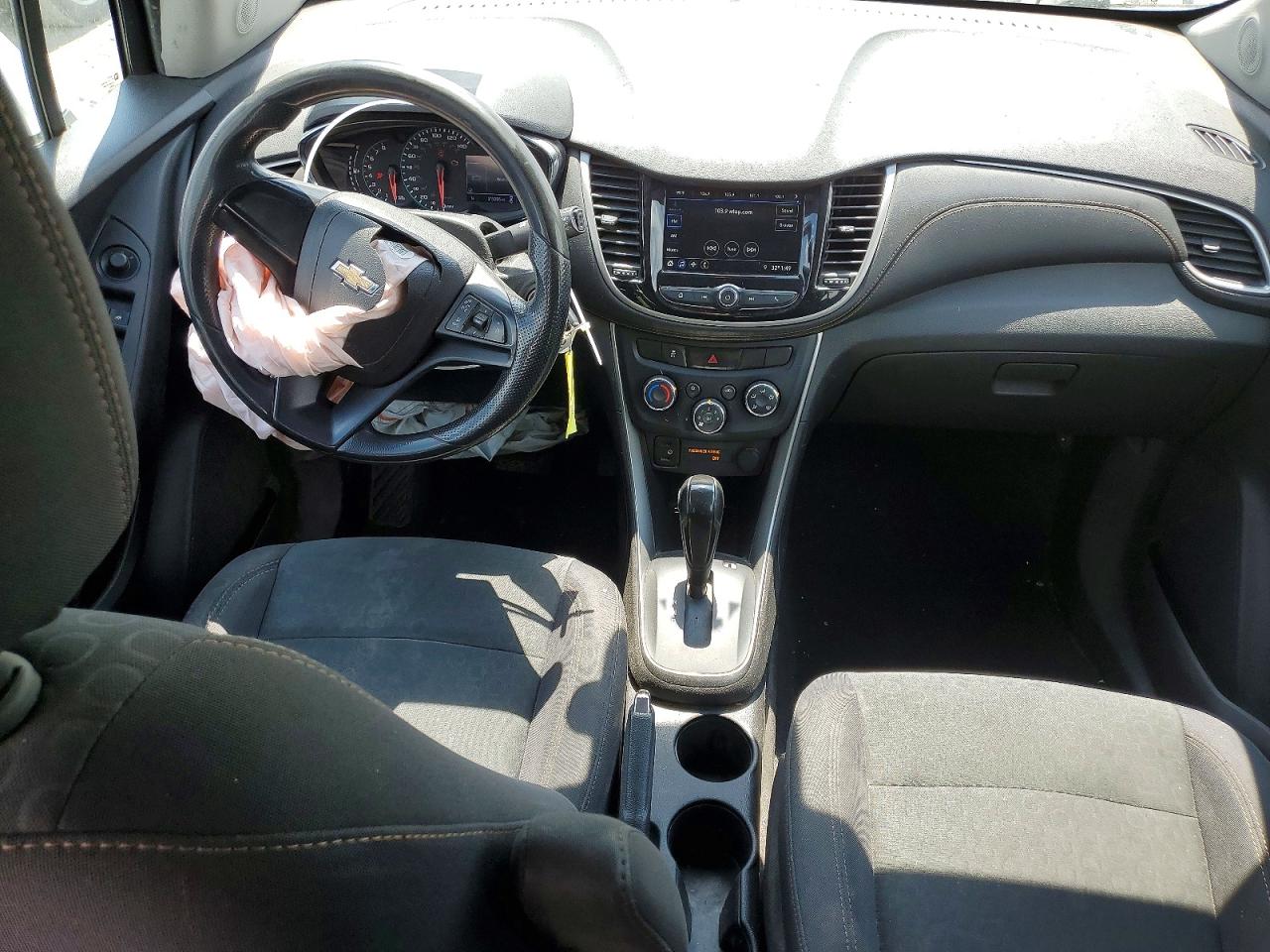 2019 CHEVROLET TRAX LS photo 22