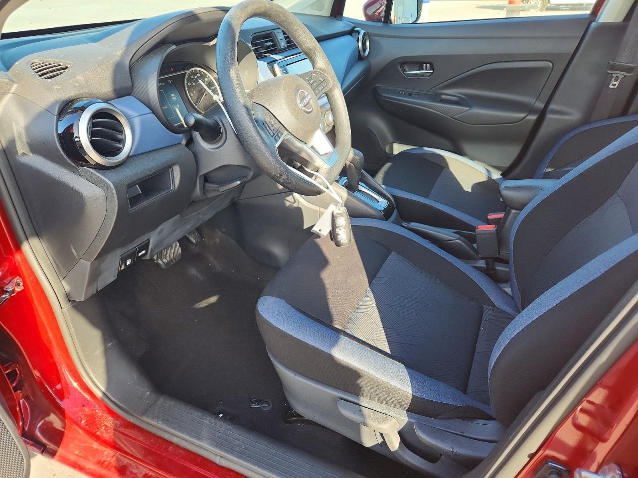 2025 NISSAN VERSA SV photo 19