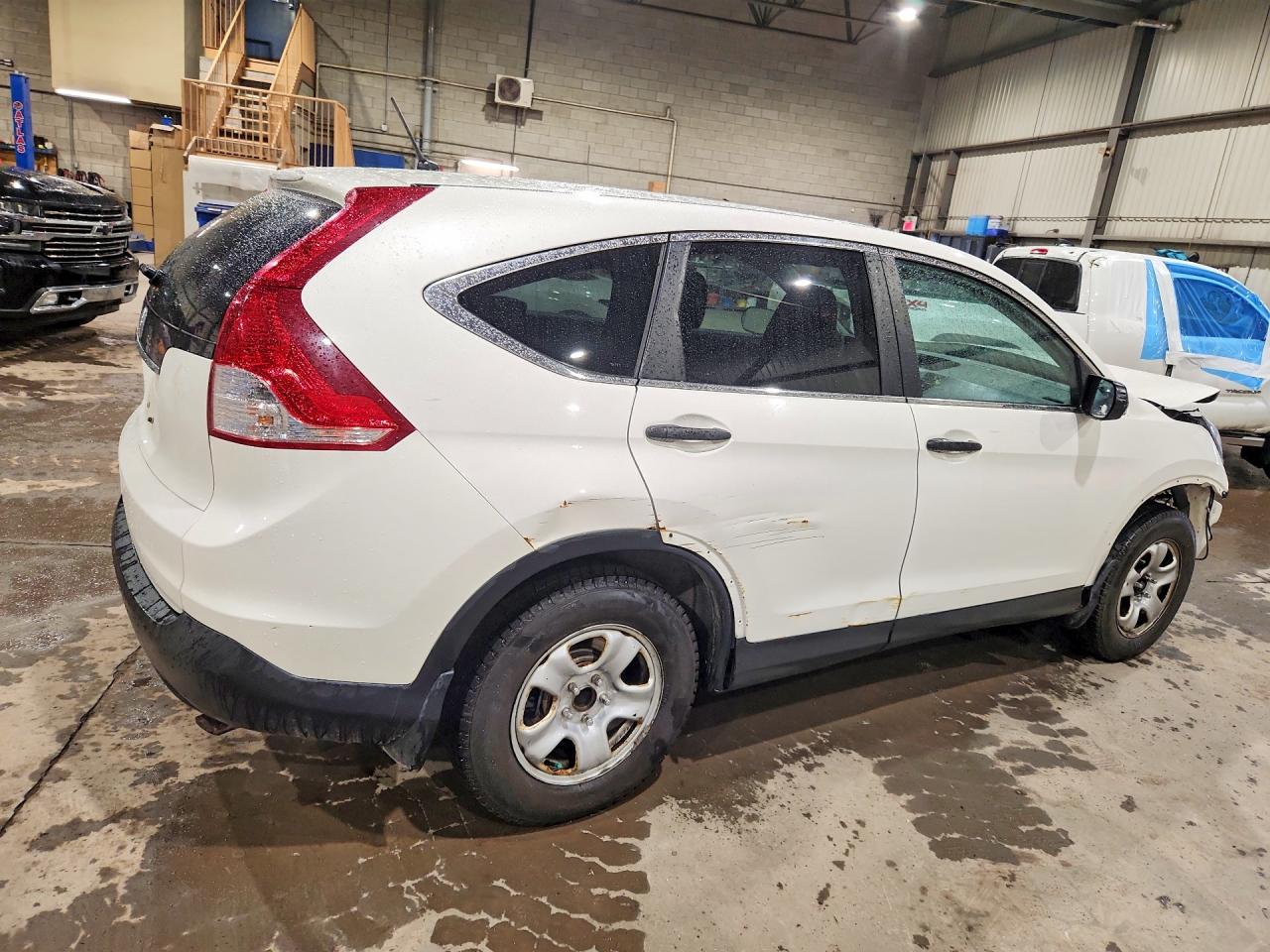 2014 HONDA CR-V LX photo 5
