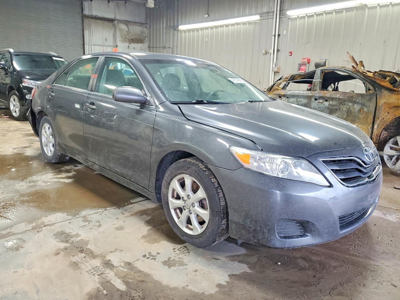 2011 TOYOTA CAMRY LE photo 7