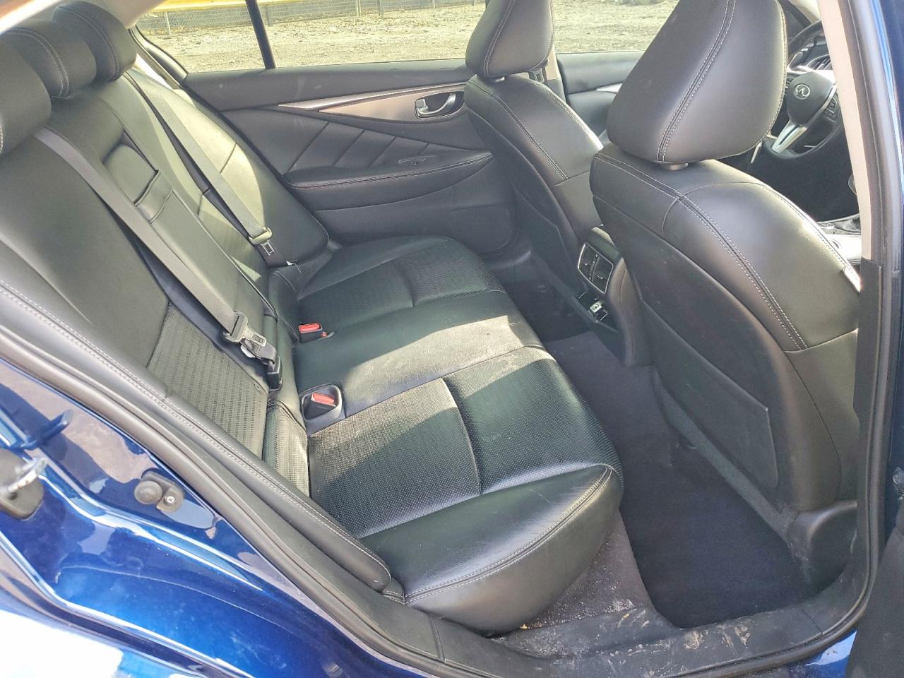 2018 INFINITI Q50 photo 28