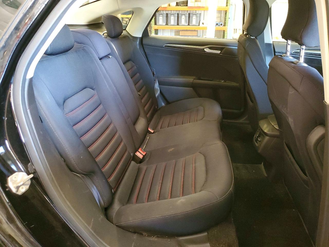2016 FORD FUSION SE photo 28