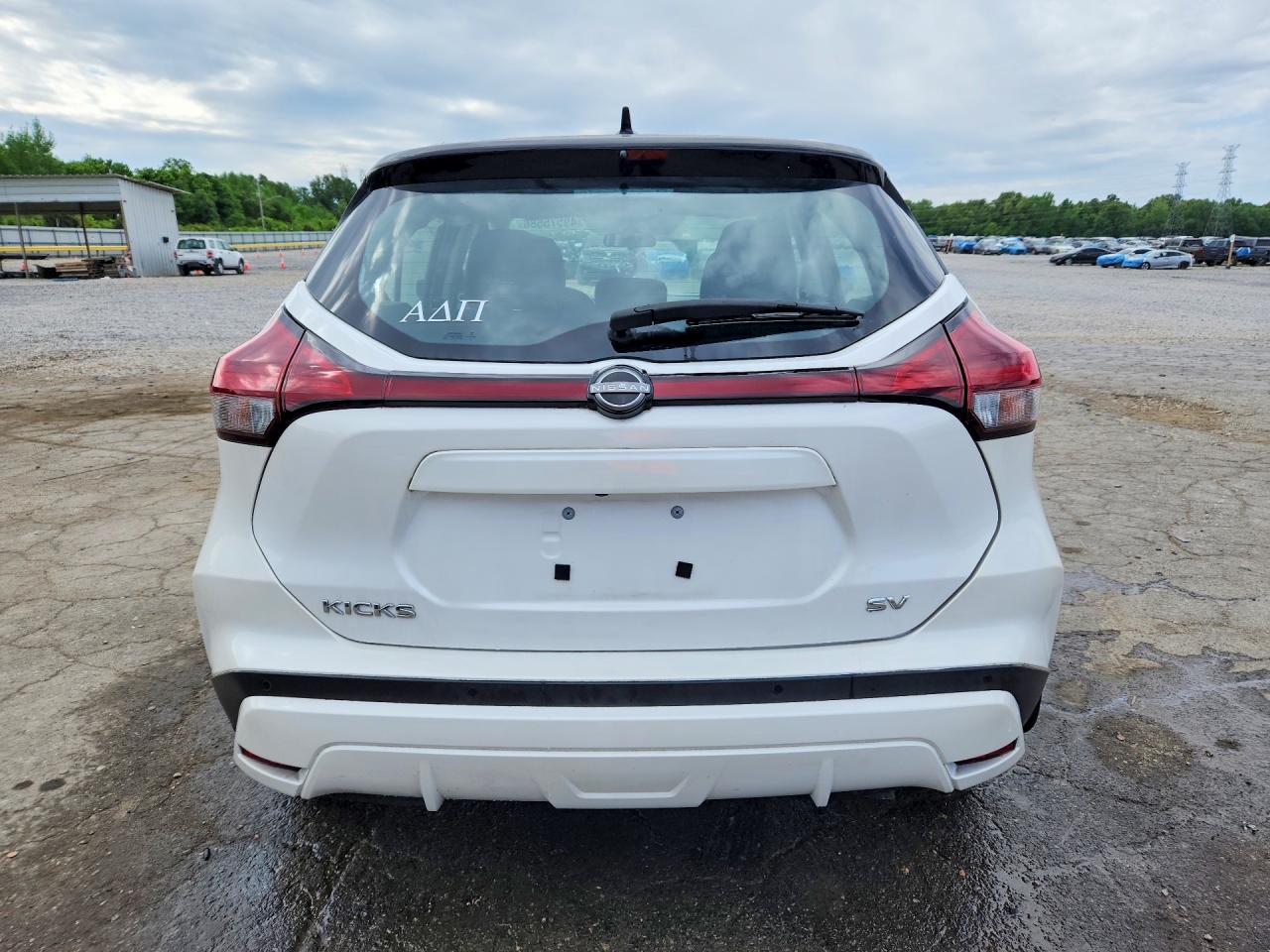 2023 NISSAN KICKS SV photo 11