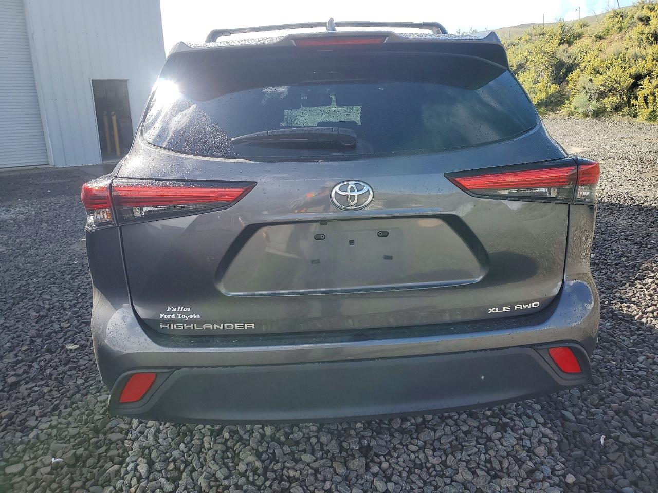 2023 TOYOTA HIGHLANDER XLE photo 16