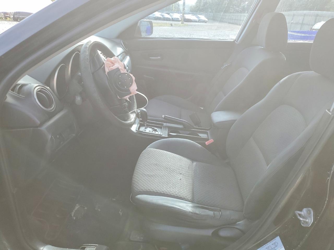 2004 MAZDA 3 photo 13