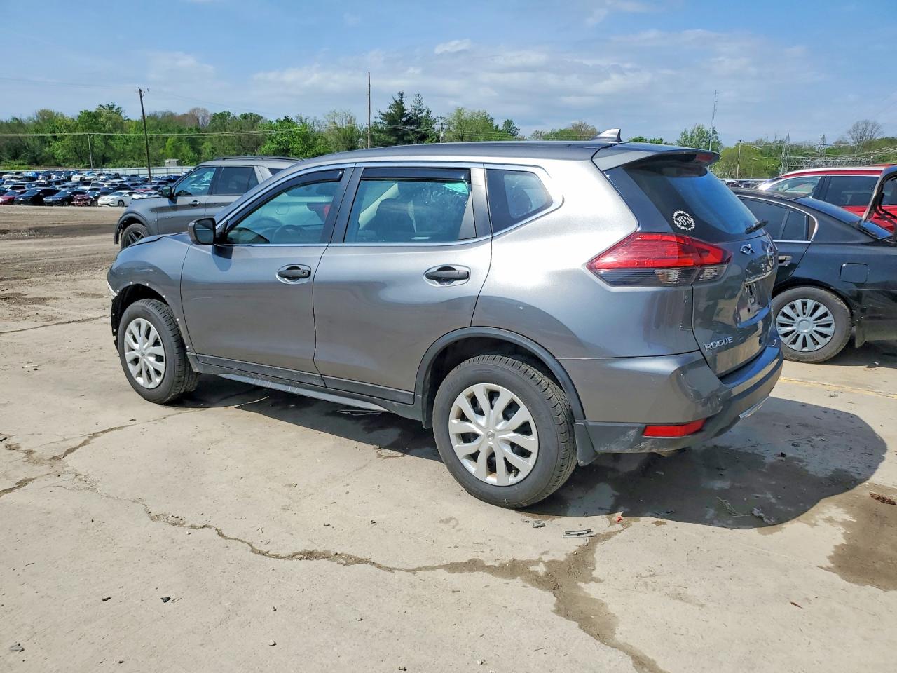 2017 NISSAN ROGUE S photo 4
